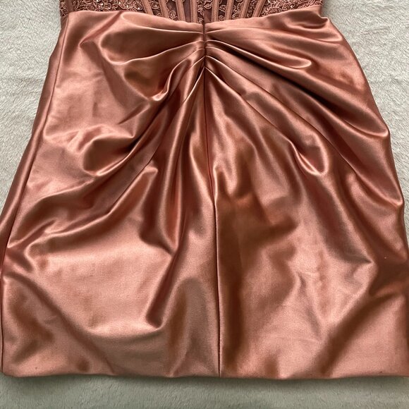 Sherri Hill, Homecoming, Lace Satin Dress in Rose Gold, FITS More Like a Size 0! - Picture 5 of 16